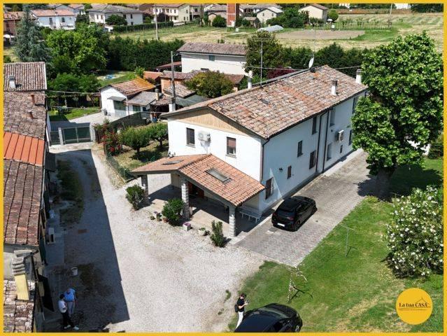 Villa a schiera in Via Confine Inferiore 141 - 143, Molinella — foto 3 di 5