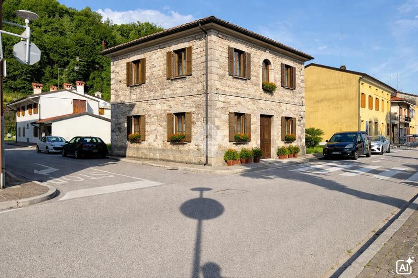 Rustico in Via Leonardo Andervolti, Osoppo — foto 2 di 5