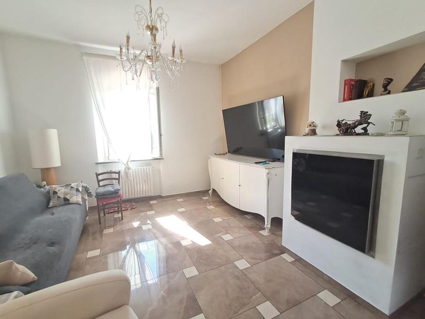 Villa bifamiliare, San Giuliano Terme — foto 3 di 5