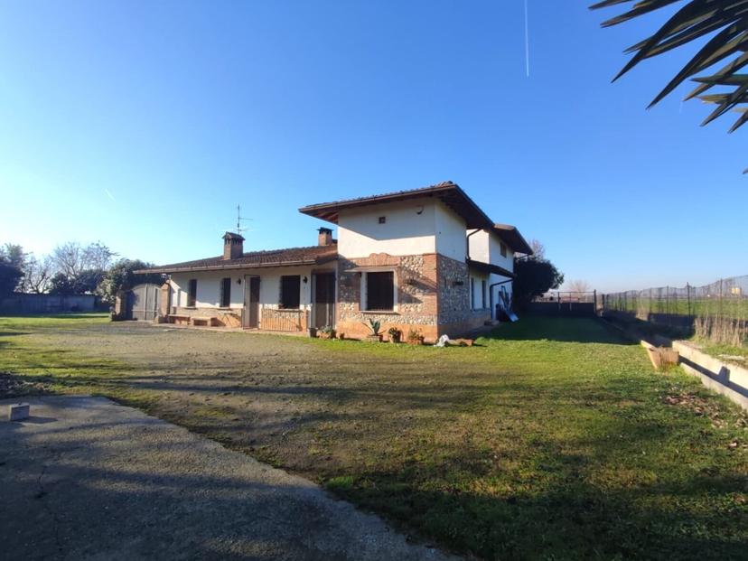 Villa in Via Maffoni 18, Chiari — foto 3 di 5