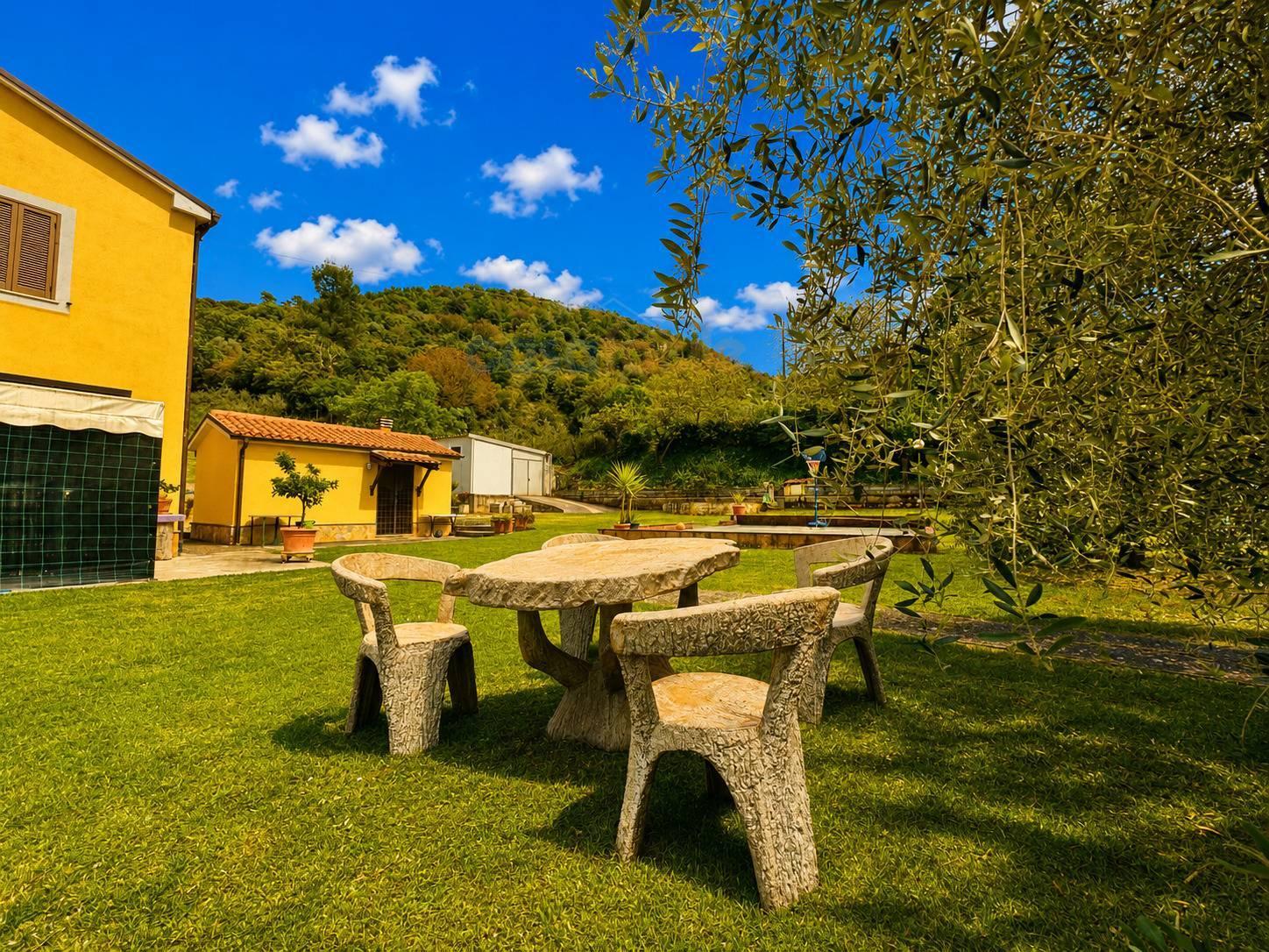 Casa indipendente in Strada di Monte Argento 45, Terni