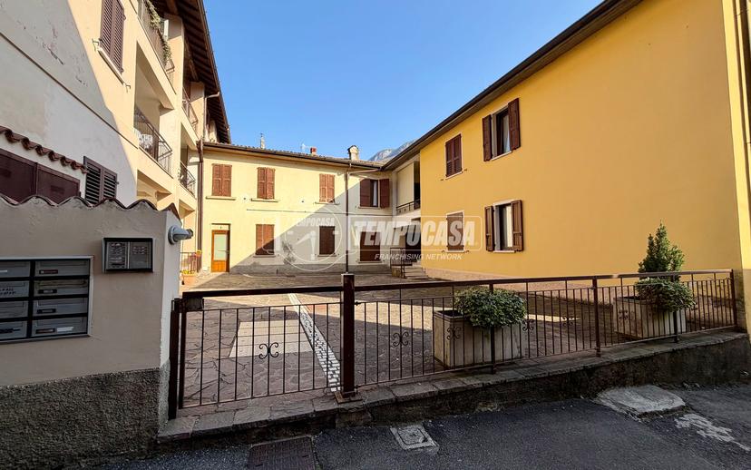 Bilocale in Via Nazionale 48, Caino — foto 4 di 5