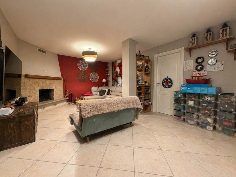 Villa a schiera in Via Palvotrisia, Castelnuovo Magra