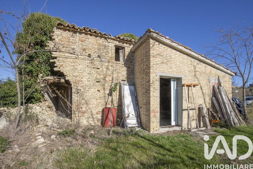 Rustico in Via Selve, Montegiorgio — foto 2 di 5