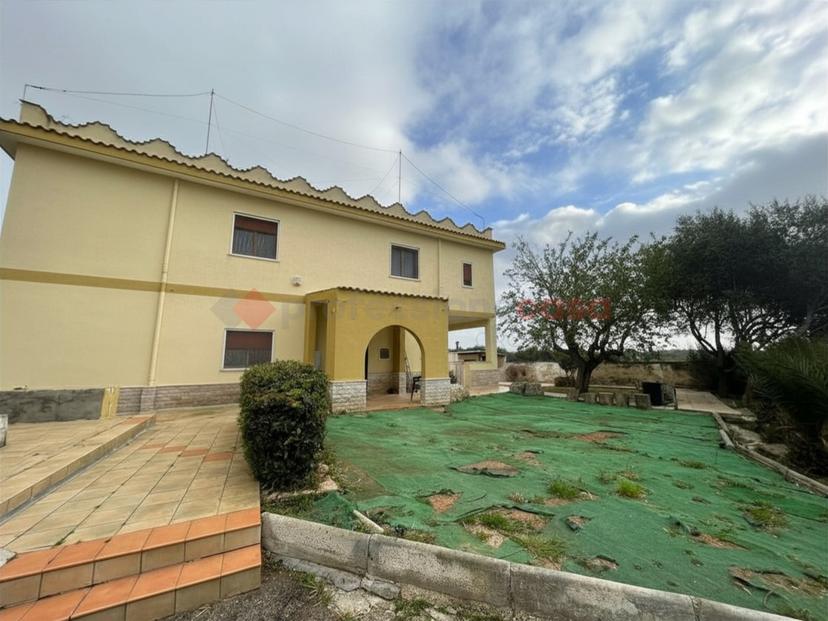 Villa in C.da Amici Snc, Grottaglie — foto 5 di 5