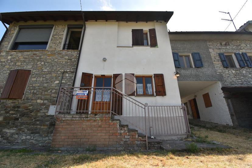 Casa indipendente in Via Fragno, Calestano — foto 2 di 5