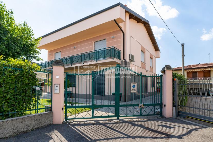 Villa a schiera in Via Lecco 11, Seriate — foto 4 di 5