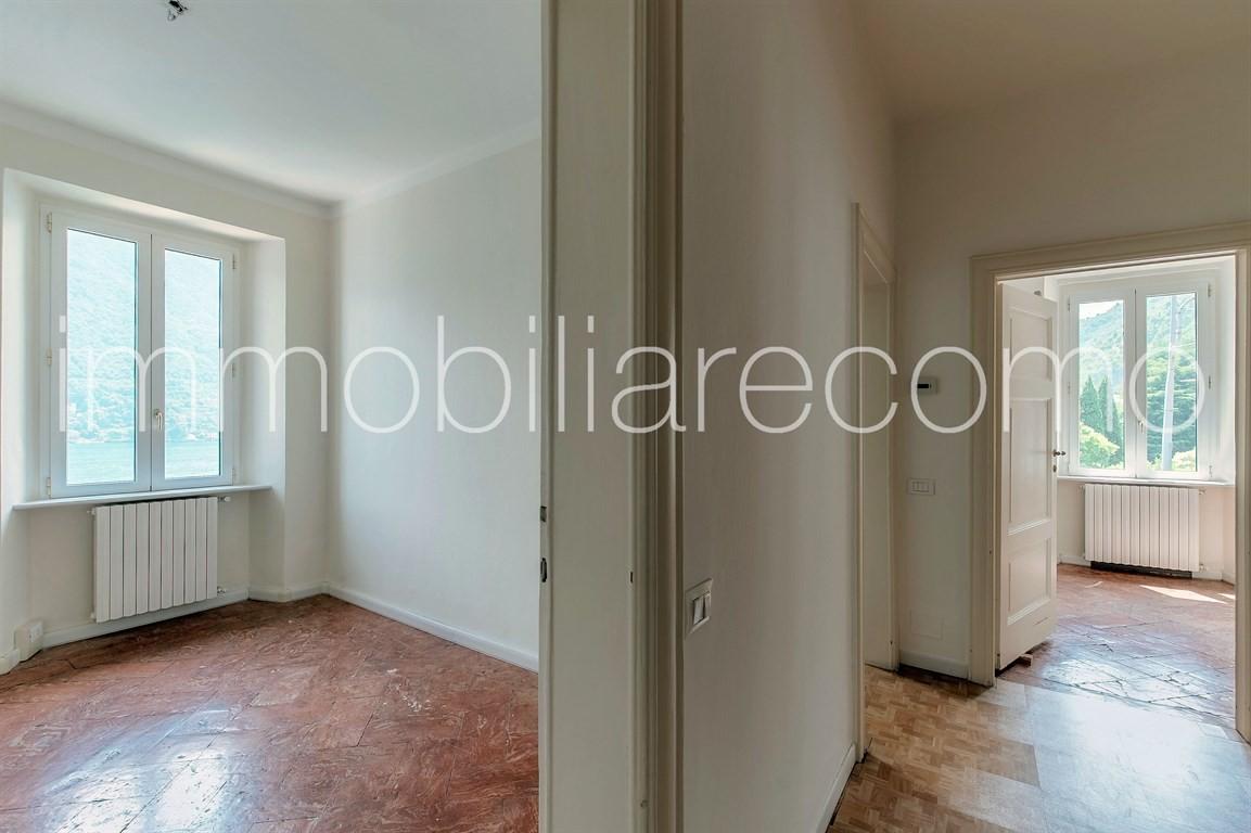 Trilocale in Via Besana, Moltrasio