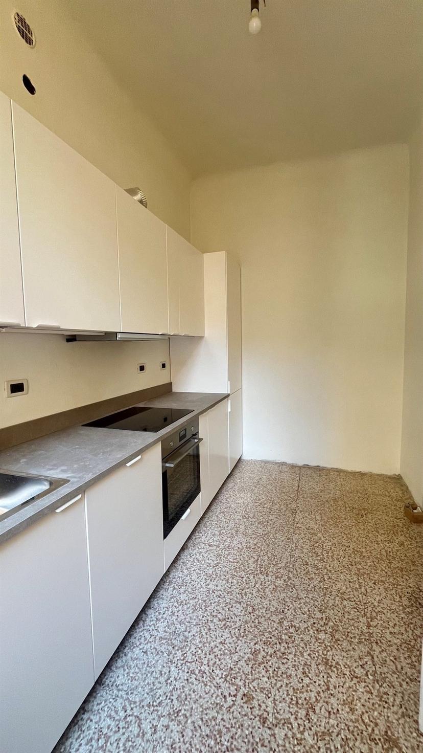 Trilocale in Via Vincenzo Monti 34, Milano