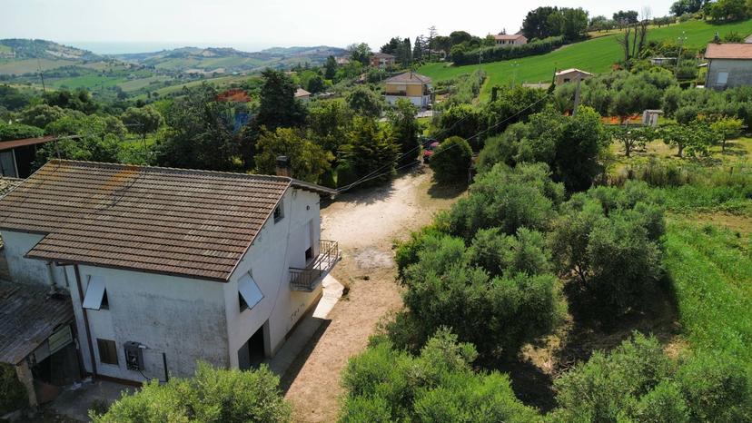 Rustico in Contrada Bore di Tenna 50, Fermo — foto 4 di 5