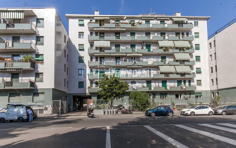 Bilocale in Via Arbe 95, Milano