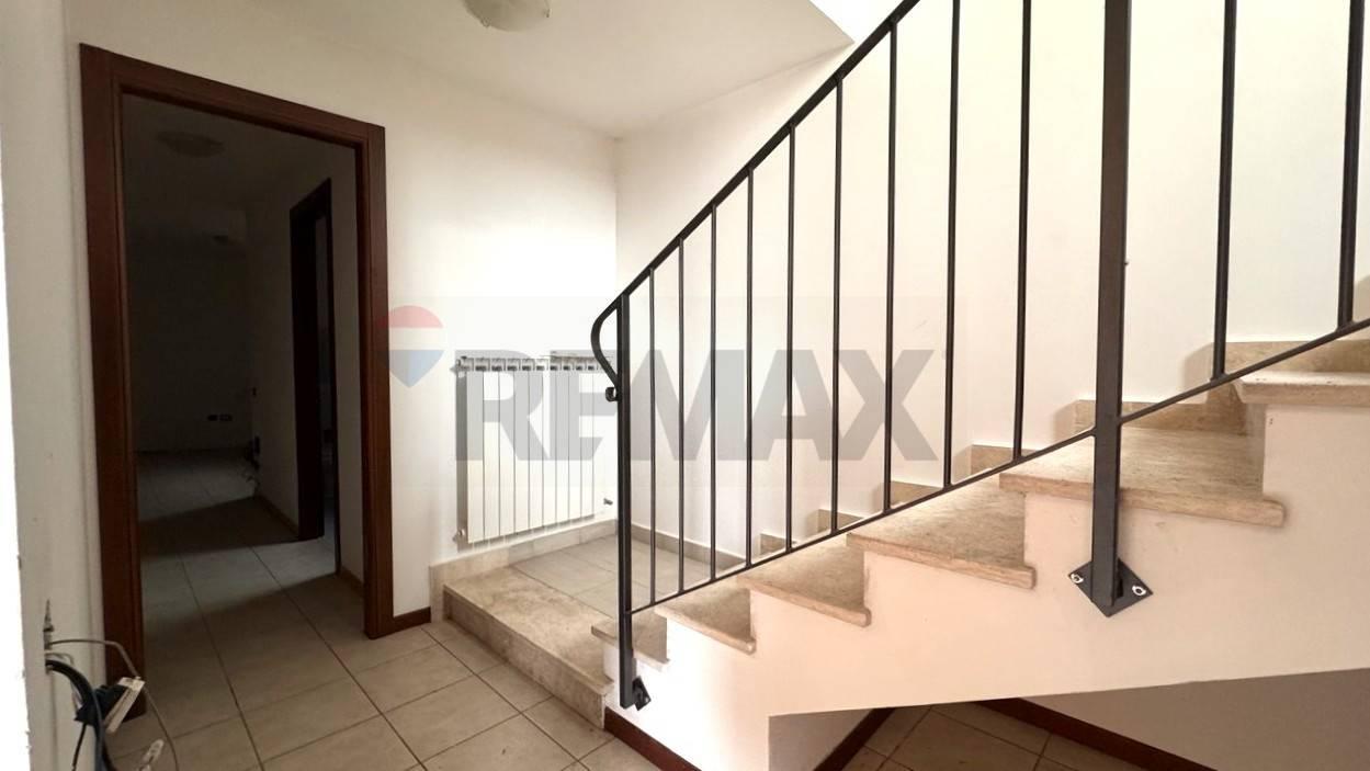 Villa a schiera in Località Giardino, Scoppito