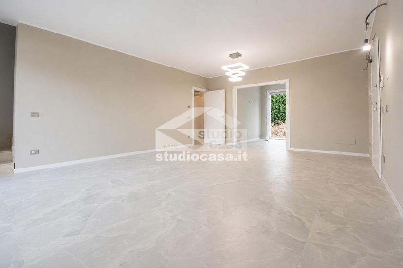 Villa in Via Battaglia di Lepanto, Crema — foto 4 di 5