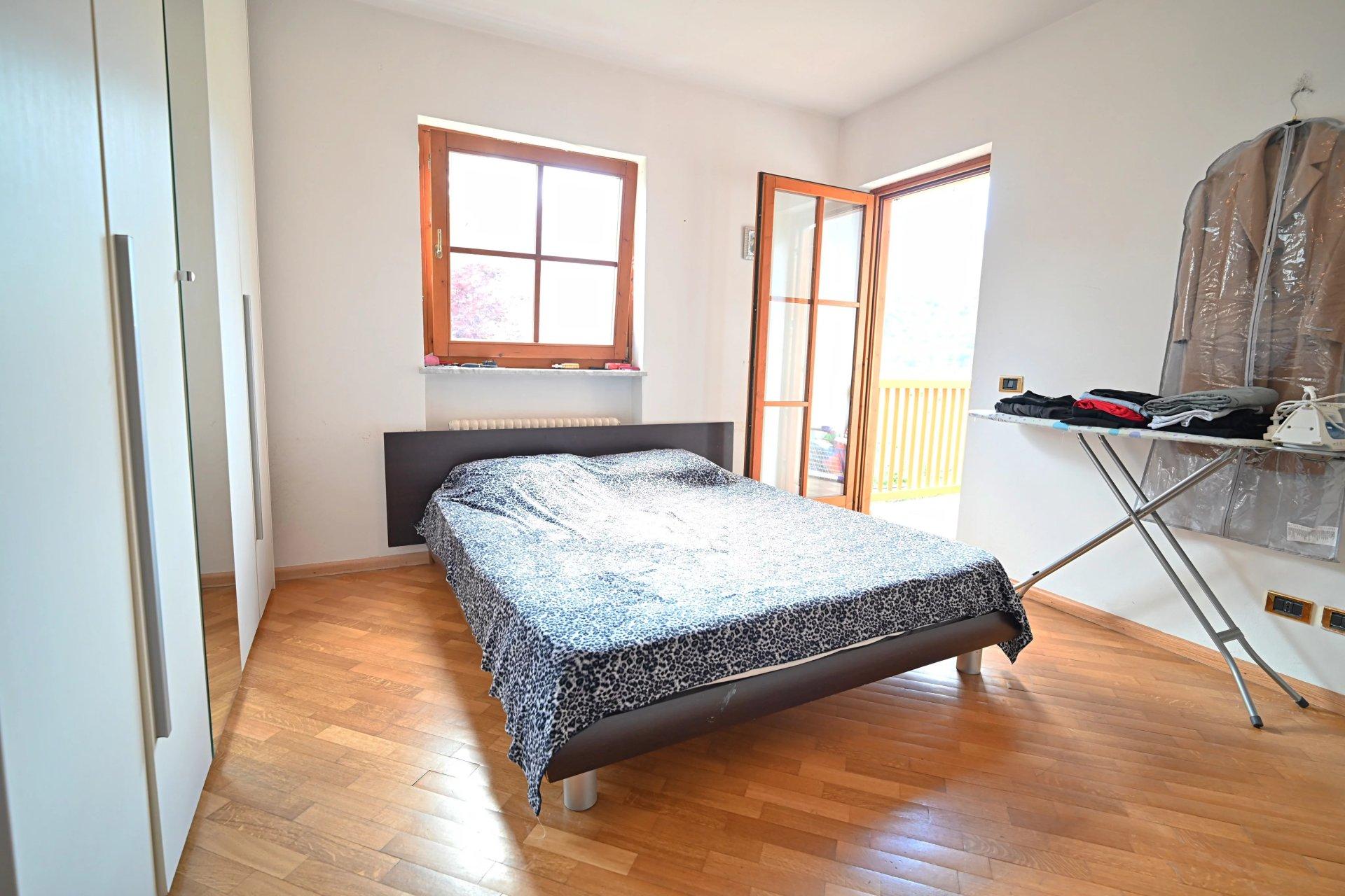Villa bifamiliare in Via S. Urbano, Ora