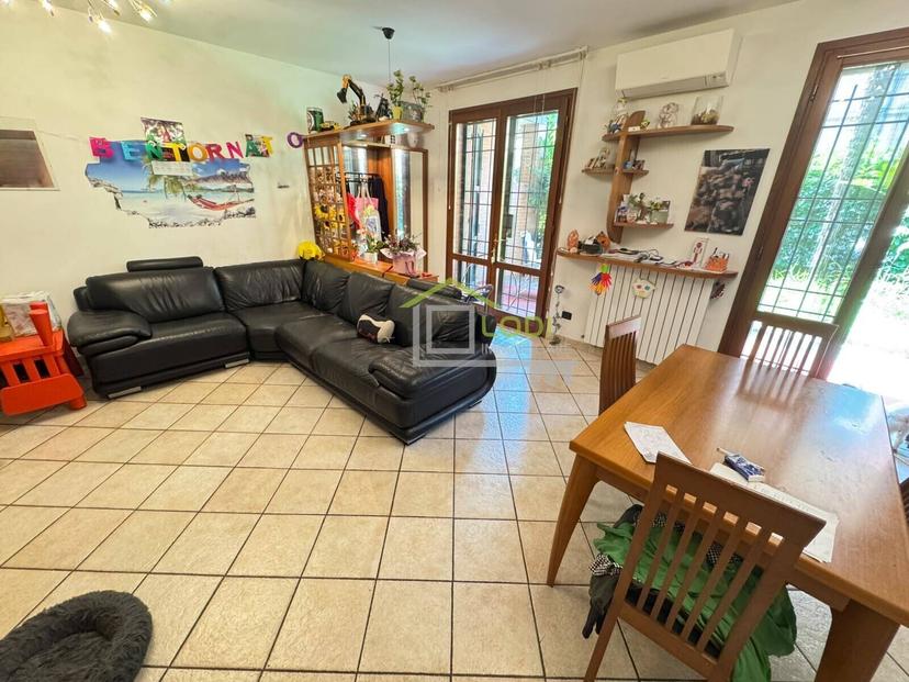Villa, Zola Predosa — foto 3 di 5