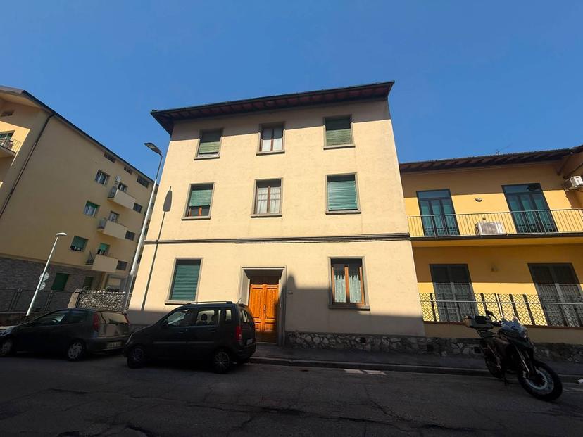 Trilocale in Via del Sodo 73, Firenze