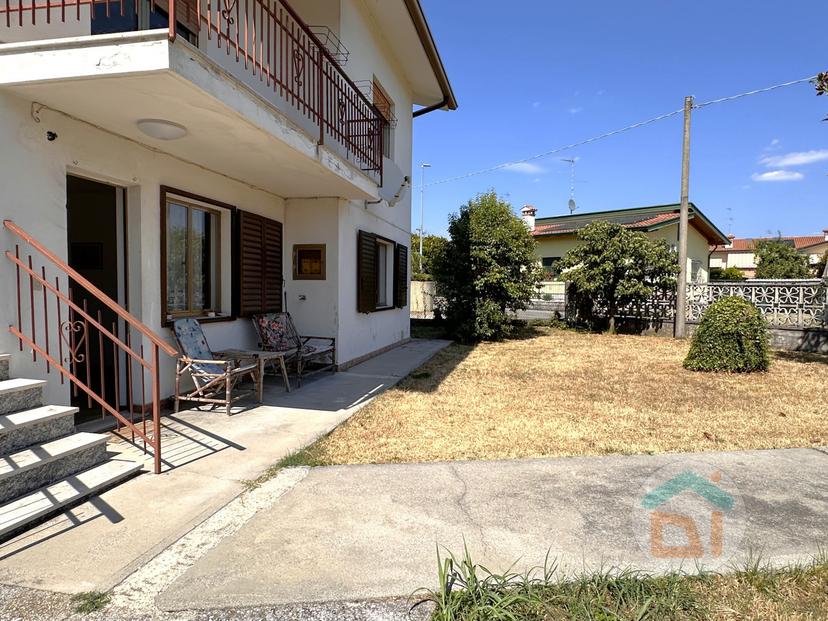 Casa indipendente in Via Santa Caterina, Fogliano Redipuglia