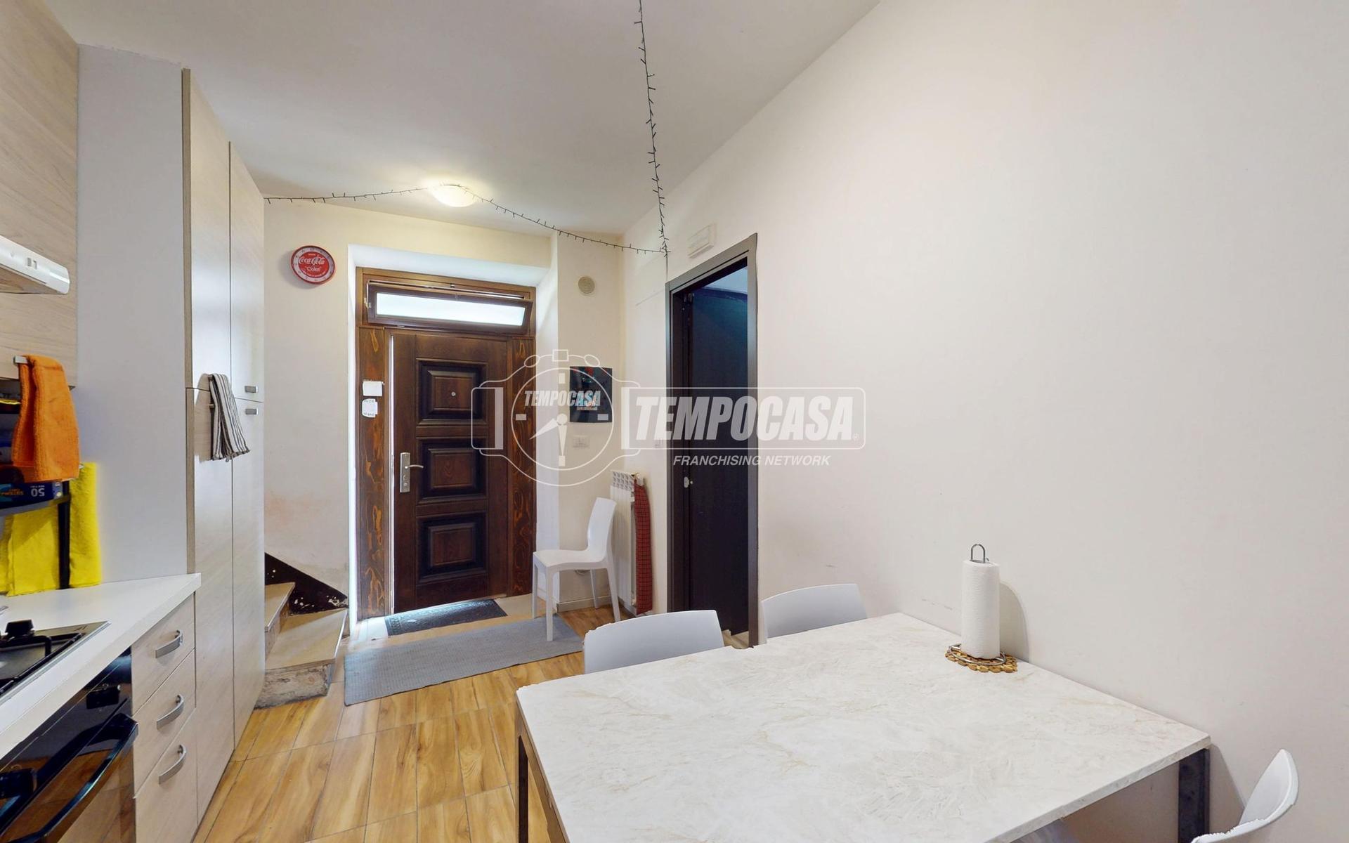 Quadrilocale, Camerino