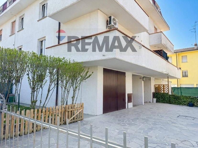 Quadrilocale in Via Caduti per La Libertà 10, Cadelbosco di Sopra — foto 2 di 5