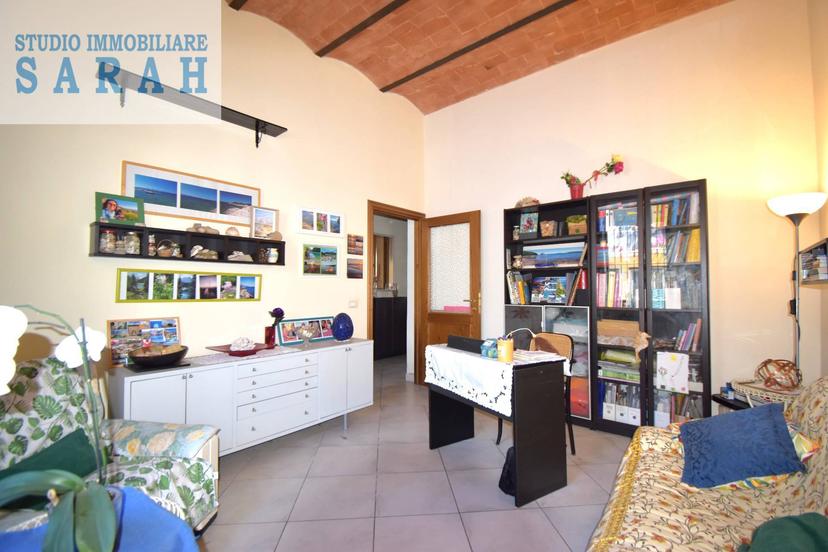 Casa indipendente in Via Matteotti 209, Viareggio