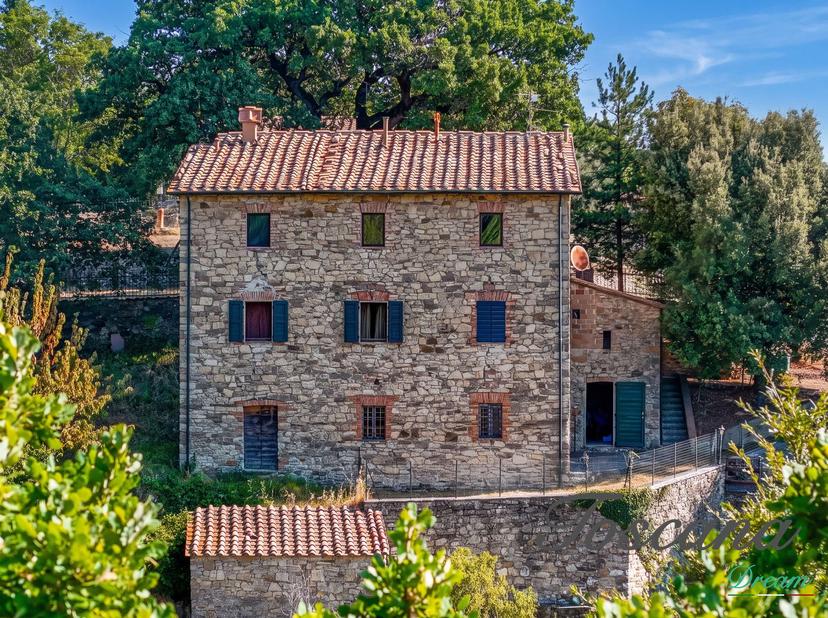 Appartamento in Località Lama Snc, Castelnuovo di Val di Cecina