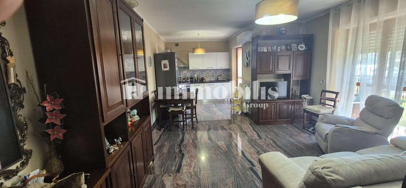 Trilocale in Via Regina Giovanna 12, Collegno — foto 2 di 5