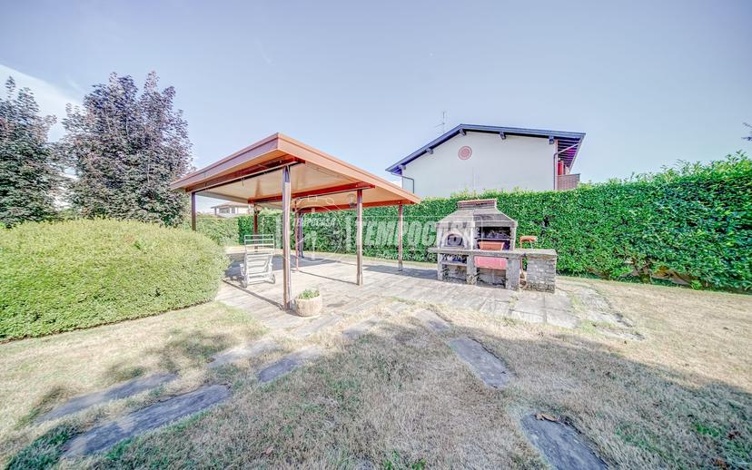 Villa in Via Vittorio Veneto, Varallo Pombia — foto 2 di 5