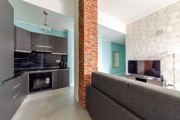 Trilocale in Via Francesco Melzi d'Eril 10, Milano