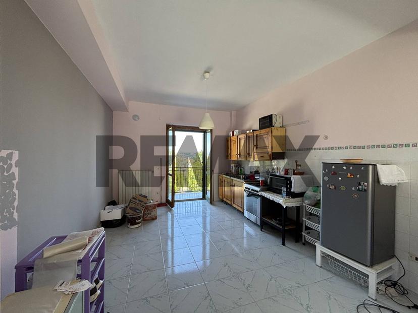 Quadrilocale in Via Giosuè Carducci 9, Apice — foto 4 di 5