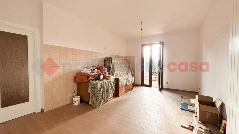Trilocale in Via San Benedetto 3, Torre Cajetani — foto 4 di 5