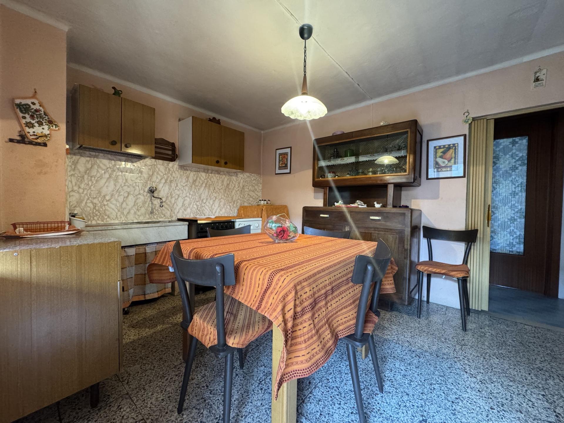 Casa indipendente in Via Erasca, Paesana