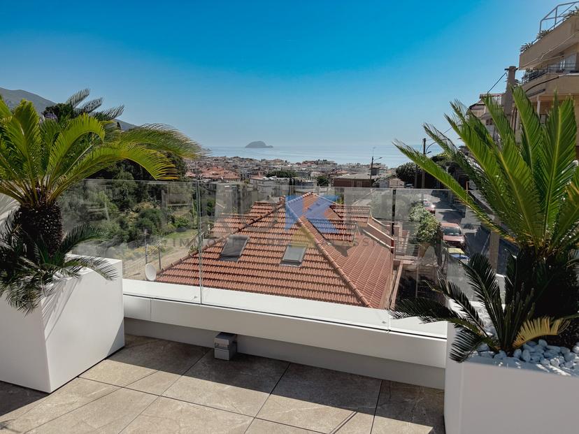 Attico in Via Luigi Borri 36, Alassio — foto 4 di 5
