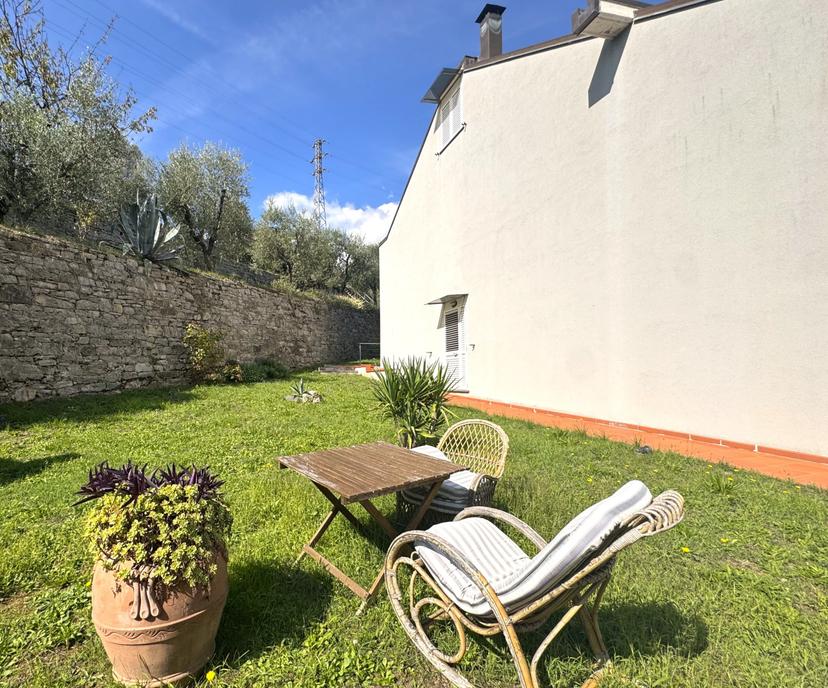 Villa in Via dell'Apparita, Vaiano — foto 2 di 5