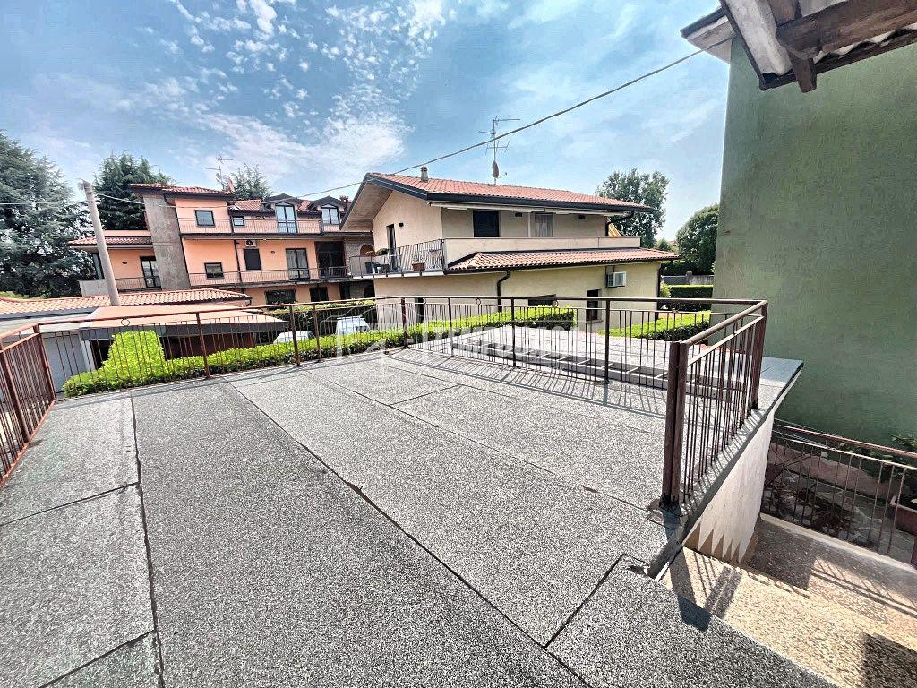 Villa a schiera in Via Enrico Frizzoni 30, Treviolo