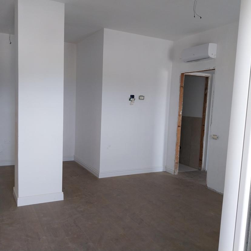 Trilocale, Sarzana
