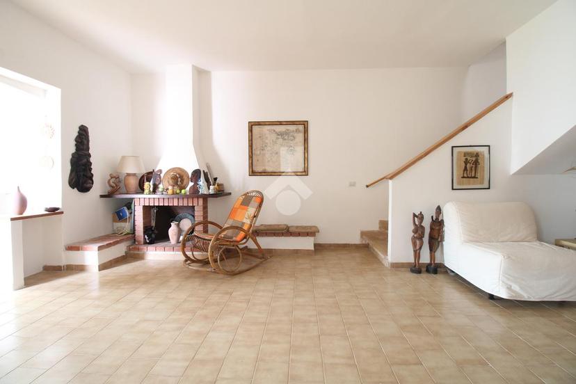 Villa a schiera in Via Dora Baltea 15, Pomezia — foto 3 di 5