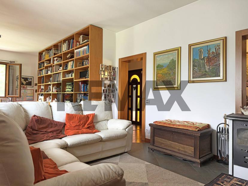 Villa in Via Brigata Lupi di Toscana 81, Sant'Omobono Terme — foto 3 di 5