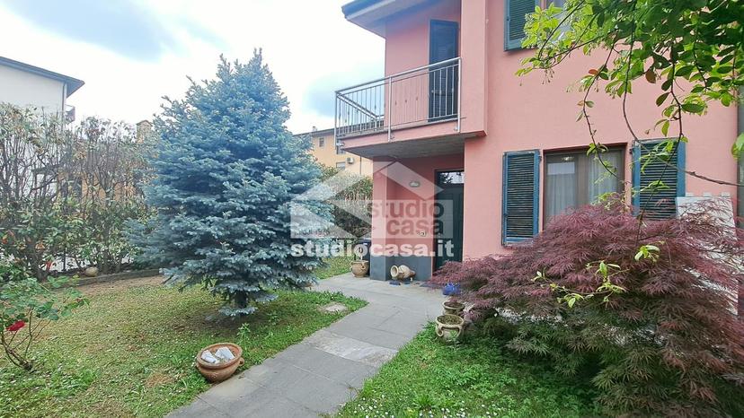 Villa a schiera in Via Brusocchi, Fornovo San Giovanni — foto 5 di 5
