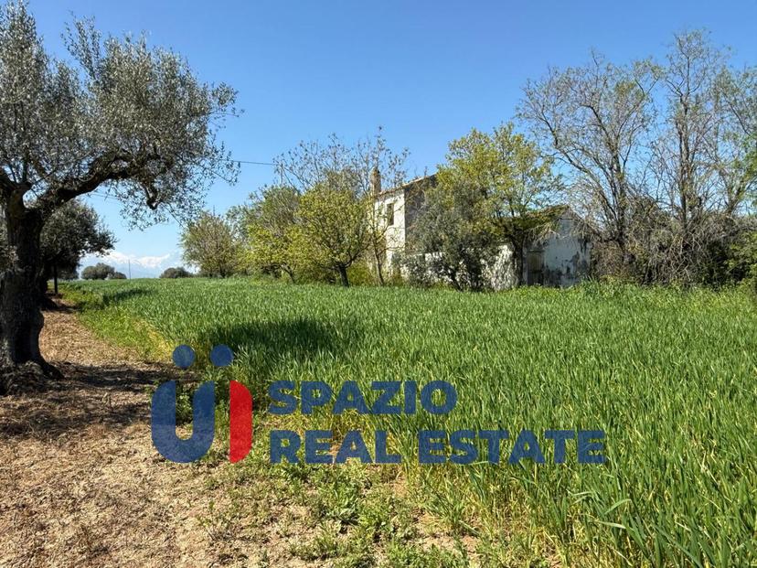 Casale in Strada Fagnano, Città Sant'Angelo — foto 3 di 5