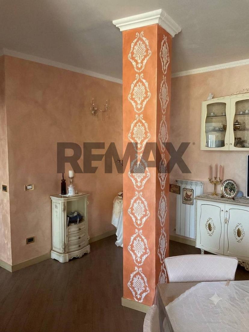 Casa indipendente in Via Enrico Tazzoli 11, Carugo — foto 4 di 5