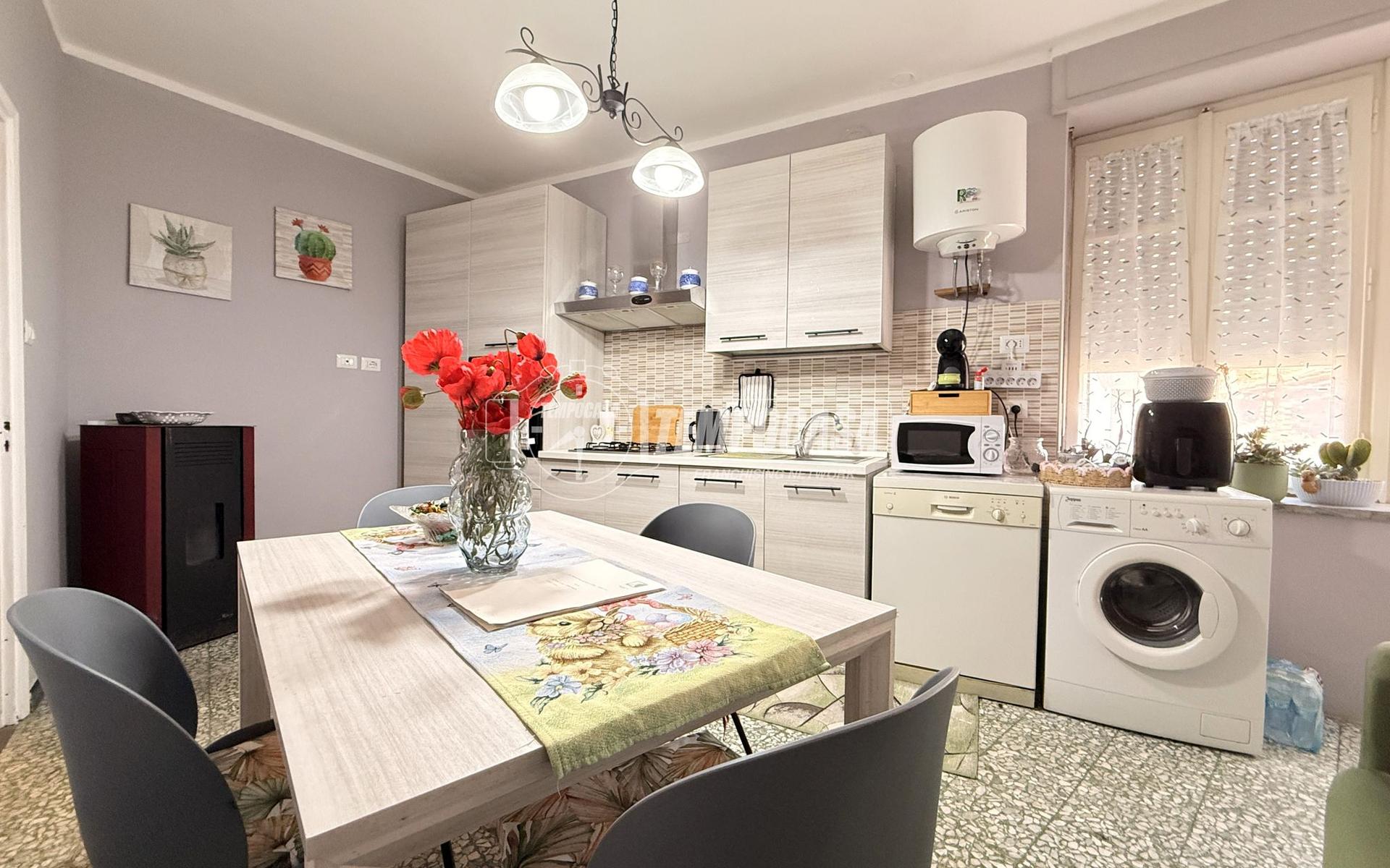 Casa indipendente in Via Offelletto, Masserano