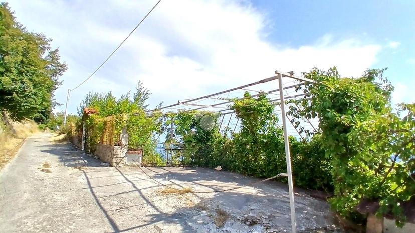 Villa in Via delle Ginestre 3, Serrone — foto 3 di 5