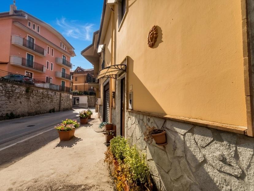 Casa indipendente in Via Michele Napoli 6, Solofra