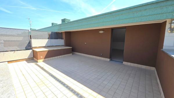 Bilocale in Piazza del Linificio, Vimercate — foto 2 di 5