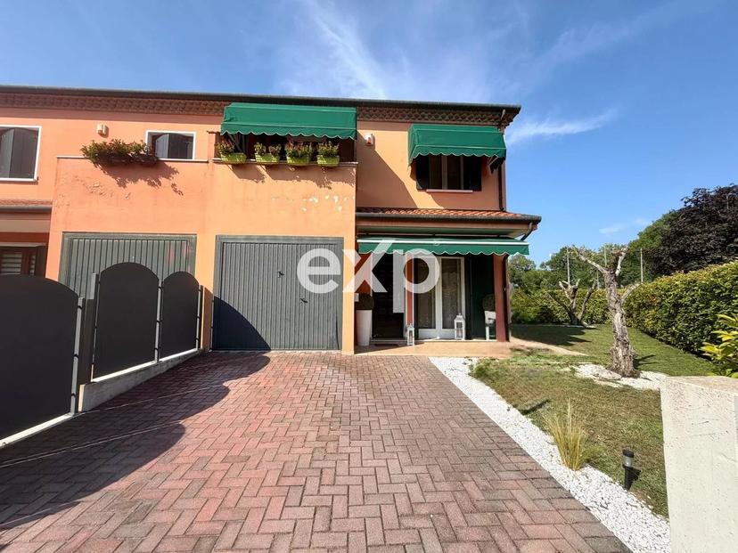 Villa bifamiliare, Annone Veneto — foto 2 di 5