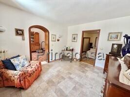 Villa a schiera in Via Fratelli Cairoli 29, Erbè