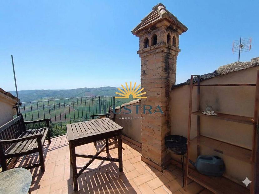 Trilocale in Via Umberto I 29, Montedinove — foto 3 di 5