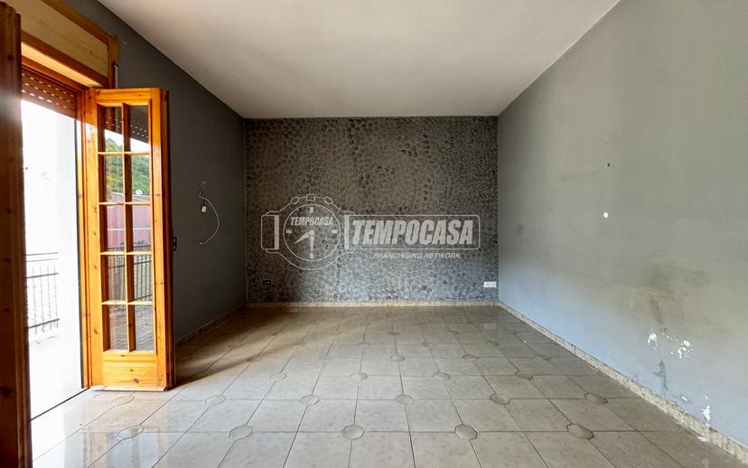 Trilocale in Via Alberto Altieri, Castel Morrone — foto 4 di 5