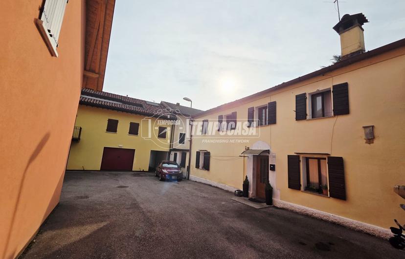 Casa indipendente in Via Monte Grappa 2, Sedico