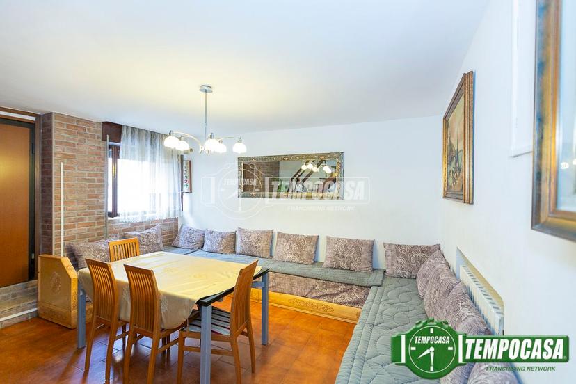 Casa indipendente in Via XXV Aprile, Ospedaletto Lodigiano — foto 2 di 5